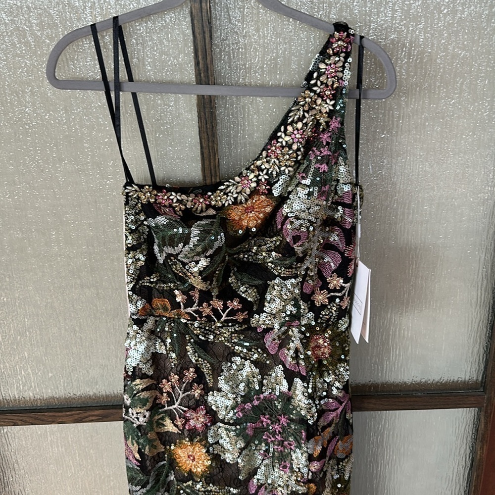 Mac Duggal EMBELLISHED FLORAL ONE SHOULDER GOWN botanical print size 12 NWT - Picture 13 of 16